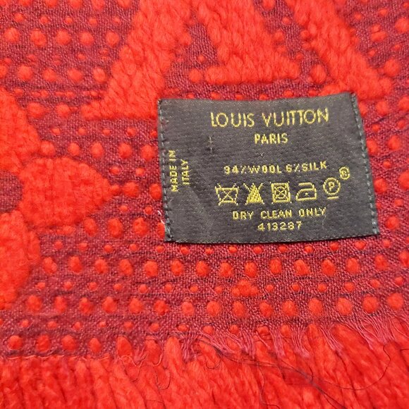 Louis Vuitton LV Monogram Logomania Red Wool Scarf Pre-Owned - Picture 15 of 15